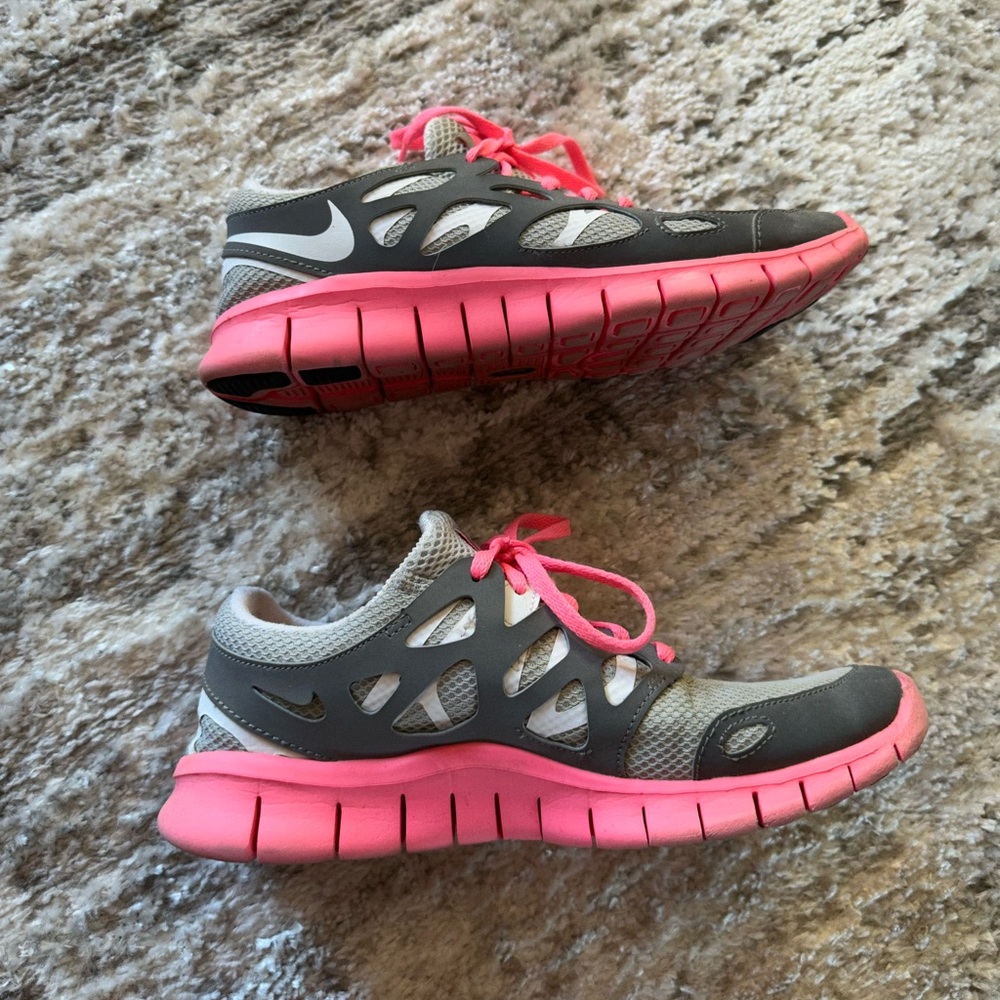 Nike Womens 7.5 Shoes
